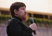 У Росії підірвали автомобіль директора заводу-виробника FPV-дронів «Упир»