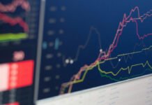 Інвестиції: як змінювалися обсяги продажів та прибутковість гривневих і валютних ОВДП