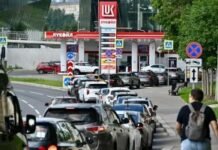 У Сочі через дефіцит бензину закликали ходити пішки