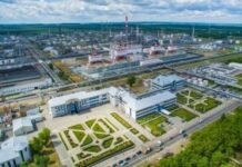 Україна вдарила по НПЗ у Пермі та аеродрому «Маринівка»