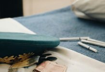 Росіяни знову воліють зберігати заощадження під подушкою