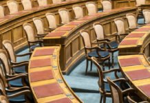 Міністерські портфелі: число міністерств у країнах Європи та Україні