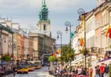 У Варшаві підлітку вибили зуби після конфлікту через український акцент