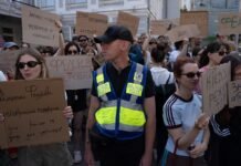 Місяць протестів за Федорова. У центрі Києва проходить чергова хода (відео)