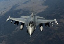 Україна відчуває гостру нестачу ракет "повітря-повітря" для F-16 – ЗМІ