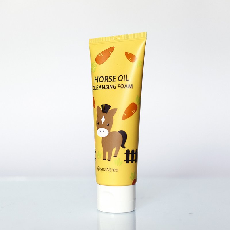 Пенка для умывания с лошадиным жиром SeaNtree Horse Oil Cleansing Foam