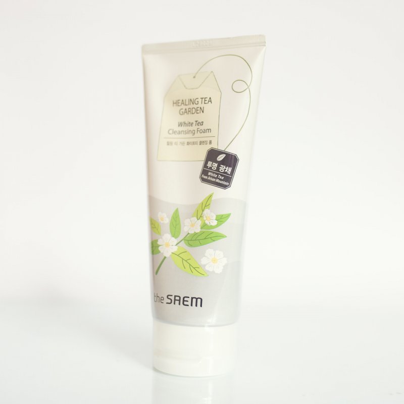 Пенка с экстрактом белого чая The Saem Healing Tea Garden cleansing foam white tea
