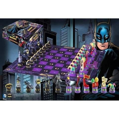 Шахматный набор Бэтмена The Batman Chess Set