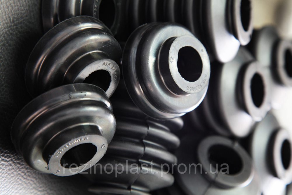 Пыльники и чехлы для грузовых автомобилей и сельхозтехники