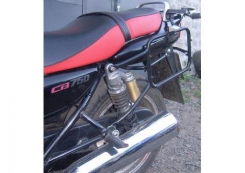 Багажники, боковые рамки, дуги безопасности на мотоцикл.