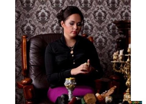 Сильная гадалка в Киеве — помощь в любви, судьбе и деньгах.