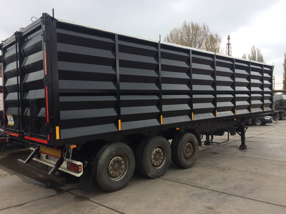 Полуприцеп самосвал "ЗЕРНОВОЗ" 55м3