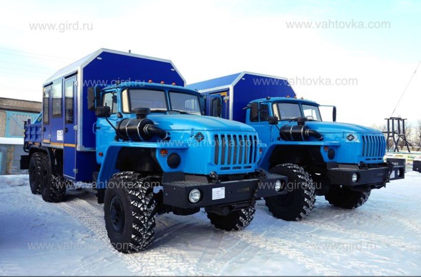 Вахтовый автобус Урал 4320 с КМУ ИМ-50