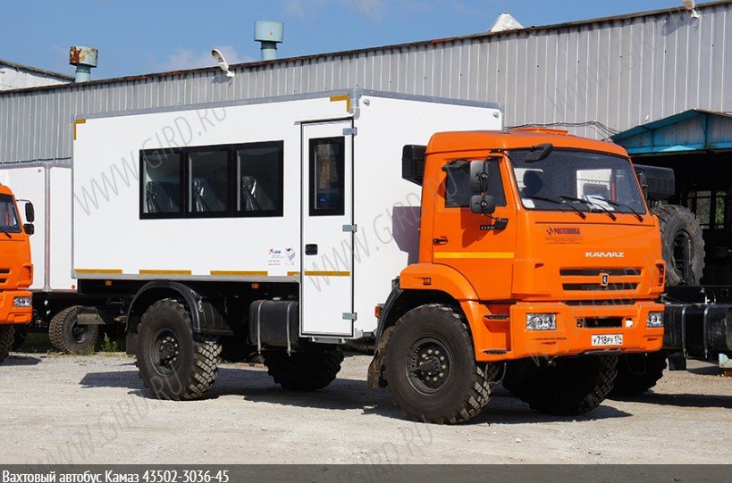 Вахтовый автобус Камаз 43502-3036-45