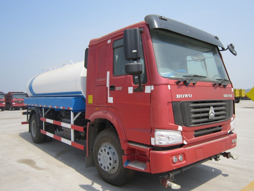 Водовоз Sinotruk Howo 6X4 280HP Water Tanker Truck