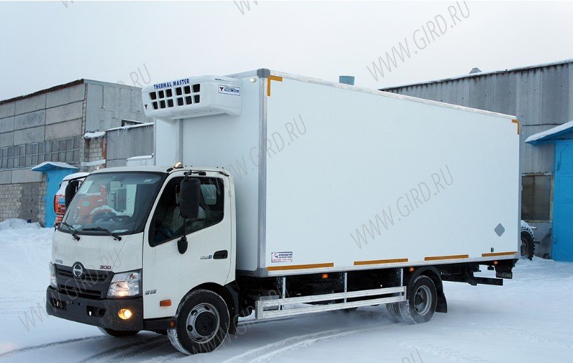 Изотермический фургон HINO 300 XZU730L-HKFRPW3